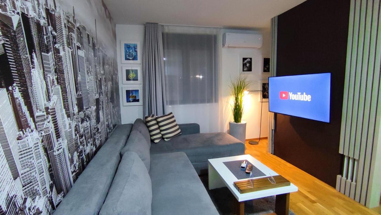 House Of Mac Apartments Nis Exterior photo